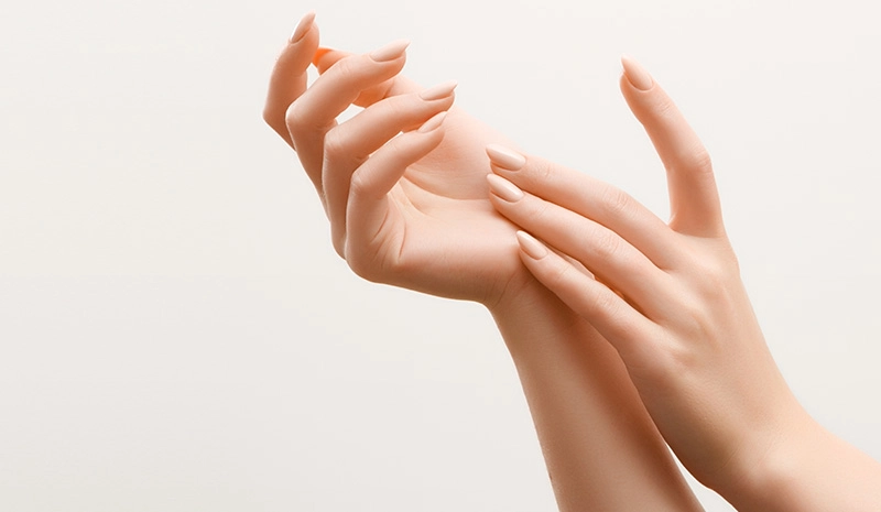 Ringiovanimento delle Mani